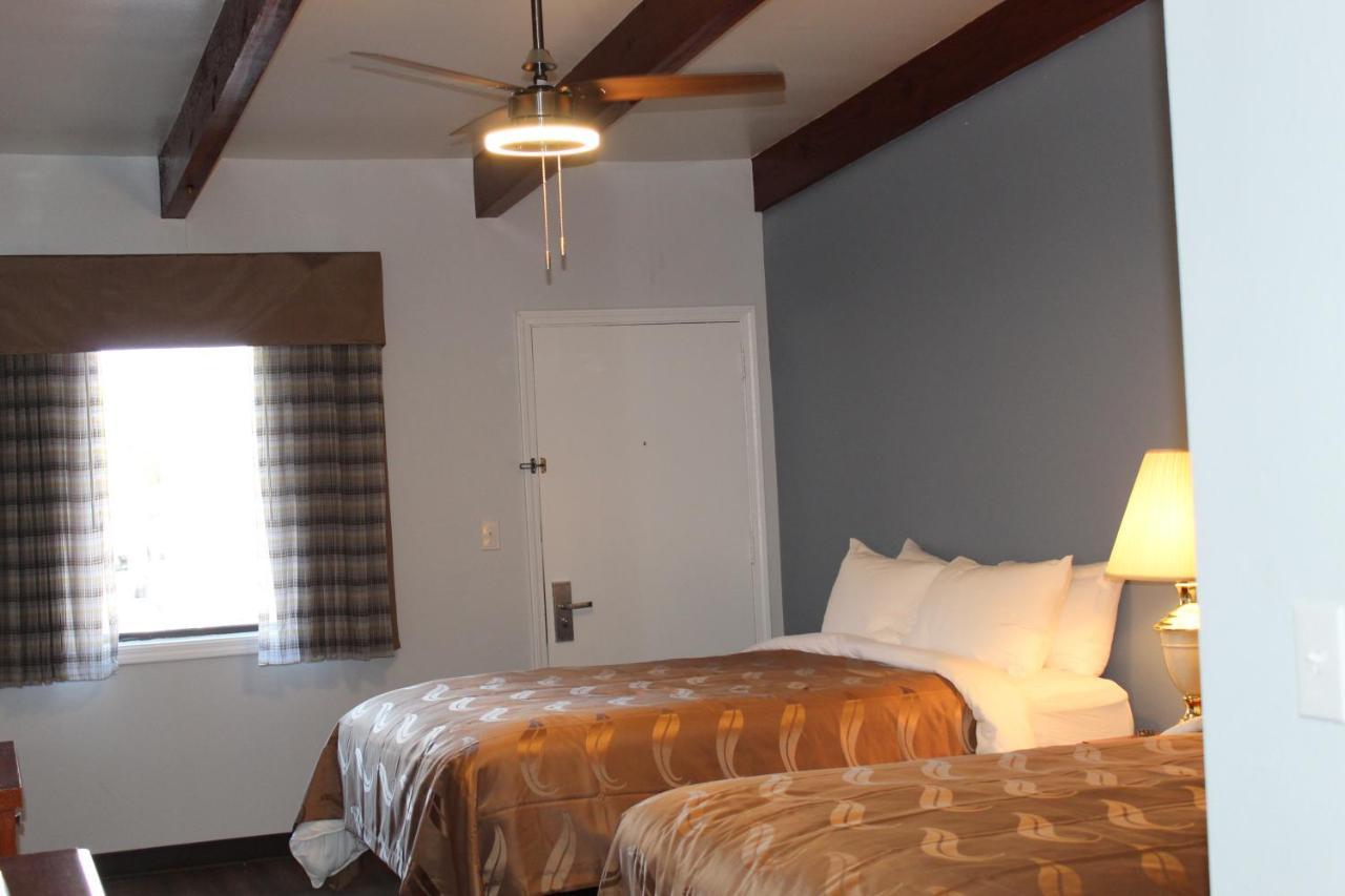 Quality Inn - On The Lake Clarksville-Boydton Esterno foto