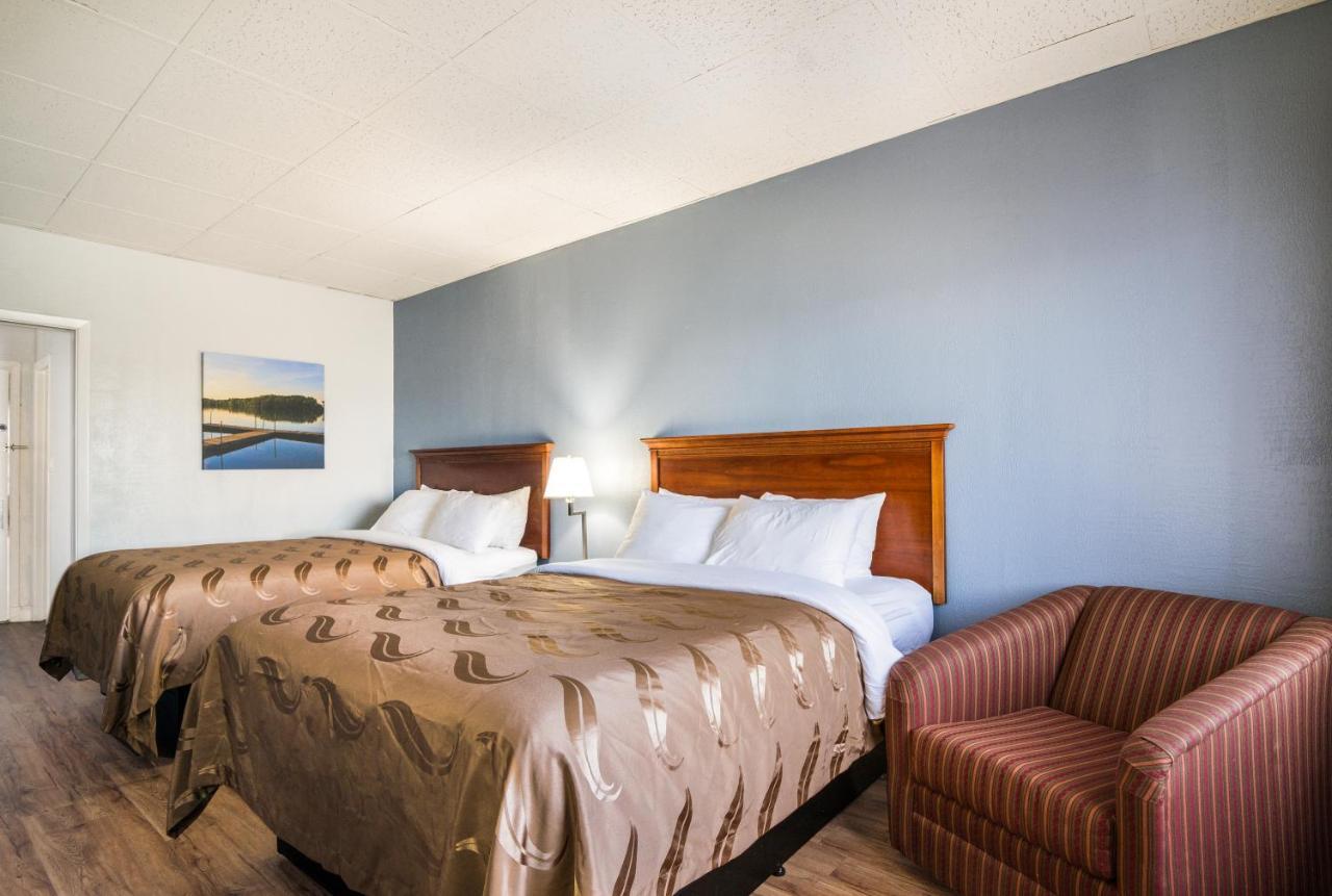 Quality Inn - On The Lake Clarksville-Boydton Esterno foto